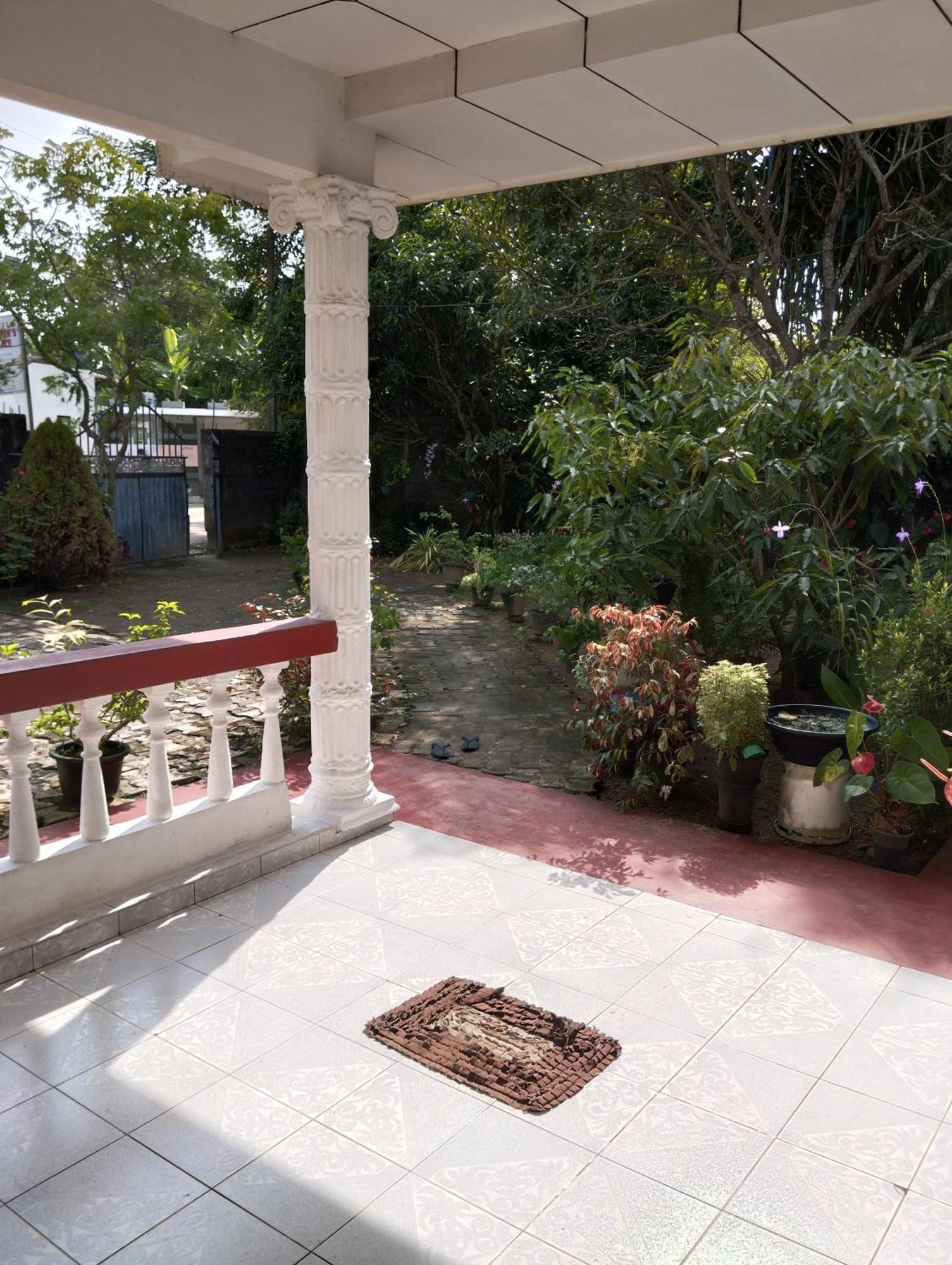 Mirissa White House Exterior foto